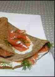Crêpe au saumon fumé, crème fraîche